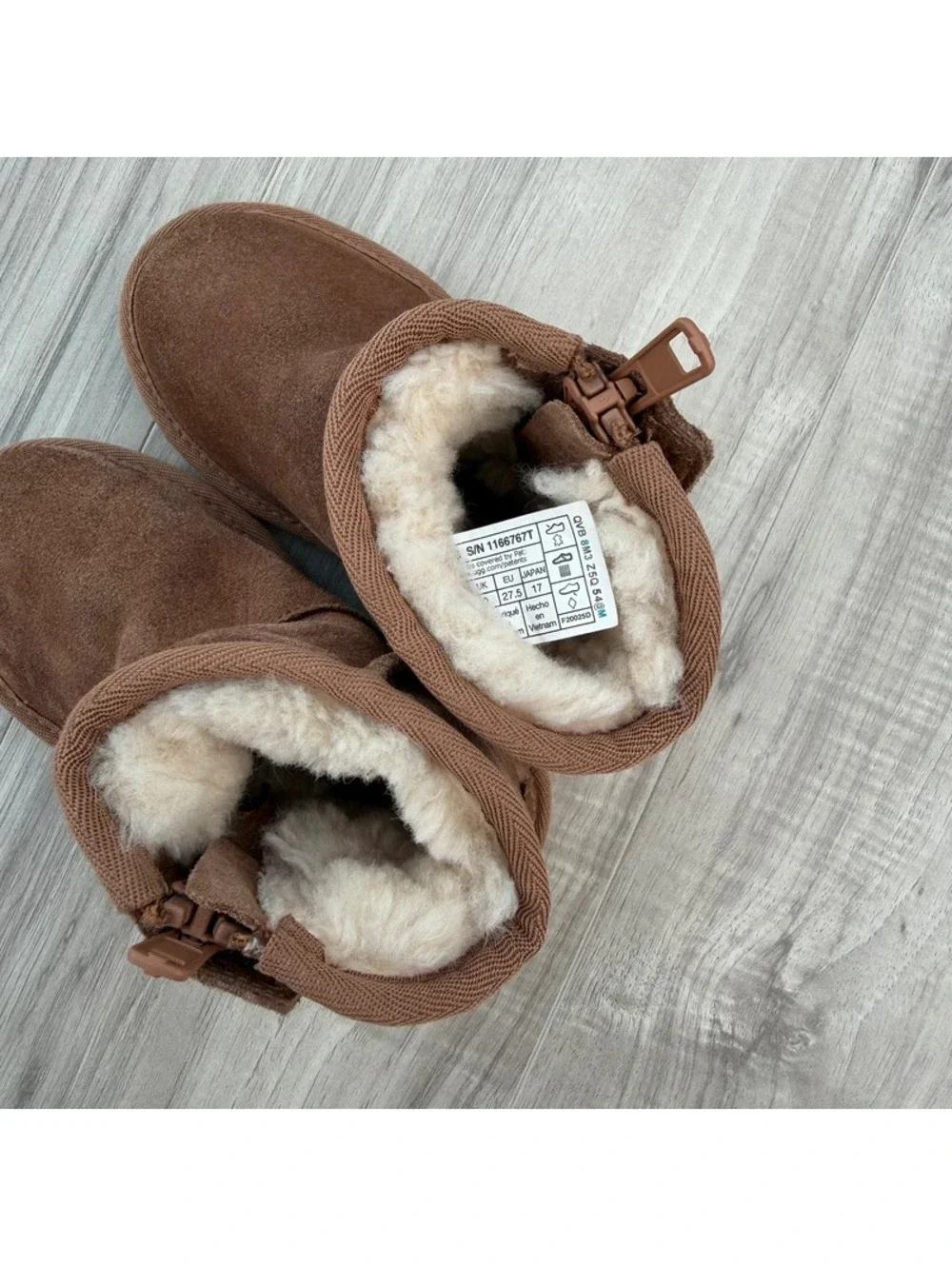 UGG kids adri